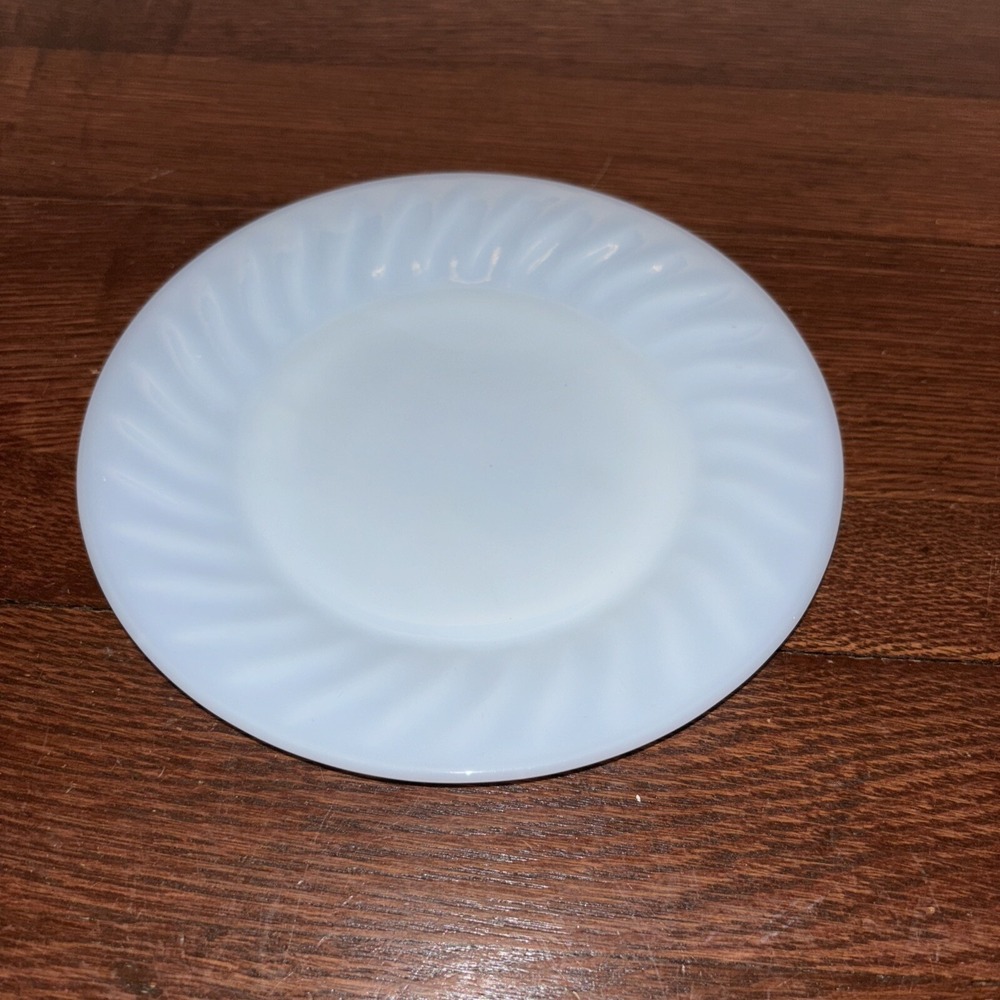 Fire King Oven Ware Dinner‎ Plate Swirl Pattern Pale Blue